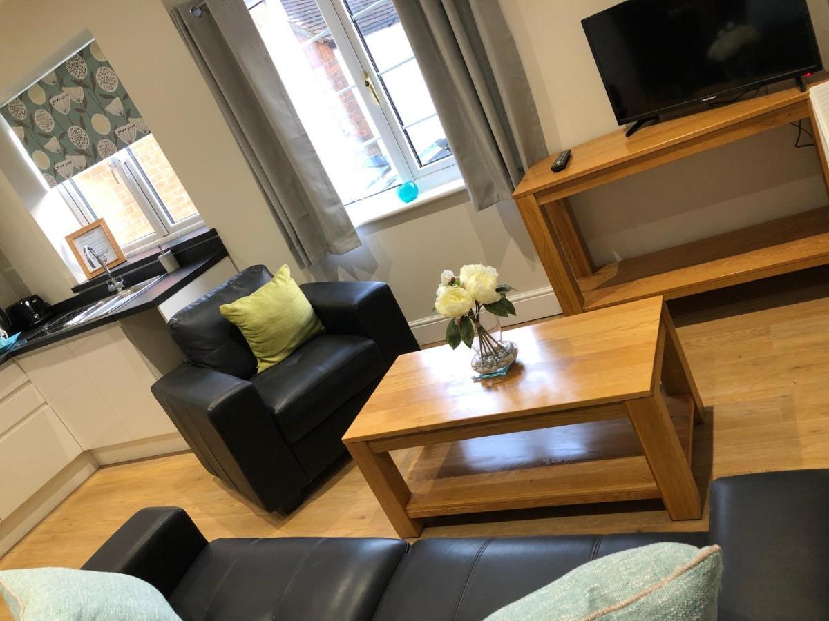 The Old Printworks - New Self Contained Apartment In The Heart Of Thame - Magenta Dış mekan fotoğraf